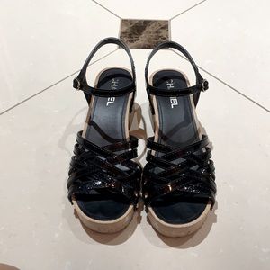 Chanel Patent Leather Pearl Adorned Sandals SZ 39